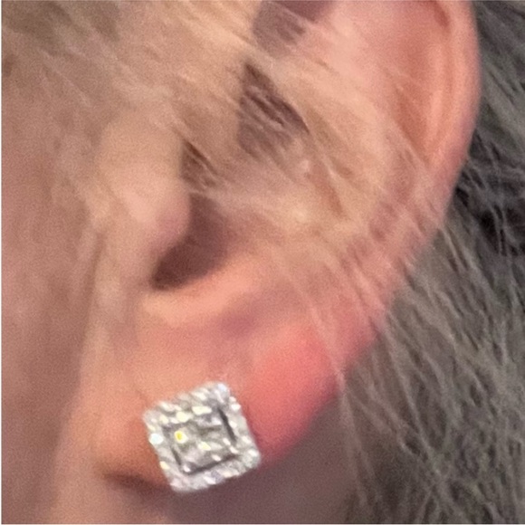 14k white gold square natural diamonds stud earring - Picture 2 of 11